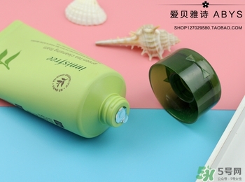 悅詩(shī)風(fēng)吟綠茶洗面奶適合什么膚質(zhì)？悅詩(shī)風(fēng)吟洗面奶適合油性肌膚嗎？