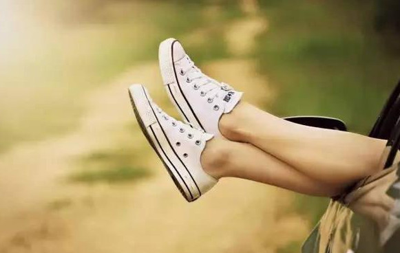 小腿突然抽筋怎么辦？睡覺時小腿突然抽筋
