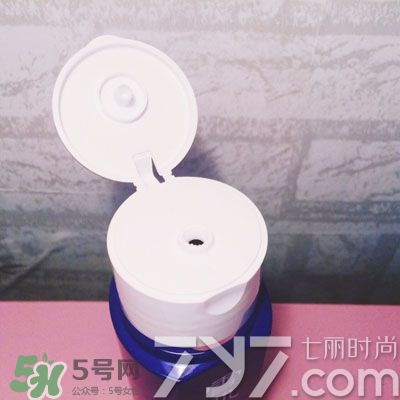 雪肌精洗顏粉和洗顏乳哪個好？雪肌精洗顏粉和洗顏乳區(qū)別