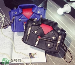 moschino機(jī)車(chē)包正品多少錢(qián)？莫斯奇諾機(jī)車(chē)包專(zhuān)柜價(jià)格