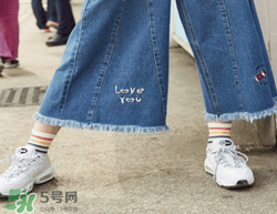 牛仔闊腿褲搭配什么鞋子？闊腿牛仔褲搭配什么鞋子好看？