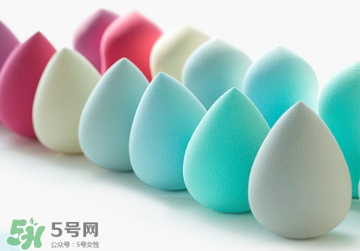 美妝蛋可以干用嗎？美妝蛋使用前要打濕嗎？