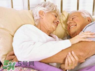 老年人還能性生活嗎？老年人的性生活需要注意什么？