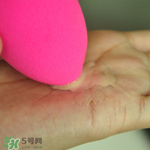 美妝蛋可以用香皂洗嗎？美妝蛋可以用肥皂洗嗎？