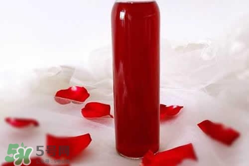 玫瑰水可以天天用嗎？玫瑰水多久用一次比較好？