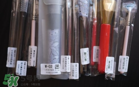 受受狼家的刷子怎么樣？受受狼化妝刷好用嗎