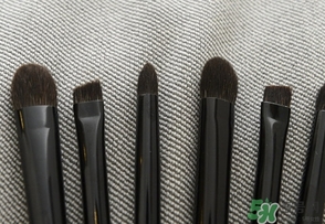 艾諾琪化妝刷哪款好？艾諾琪化妝刷推薦