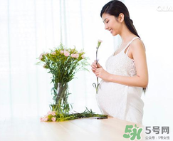 孕婦濕疹能用艾草洗嗎？孕婦濕疹能用艾葉嗎？