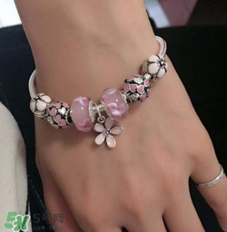 潘多拉桃花系列什么寓意？pandora桃花系列的寓意是什么？