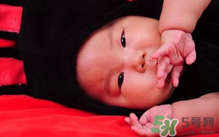 小兒扁桃體發(fā)炎吃什么藥？小兒扁桃體發(fā)炎吃什么消炎藥