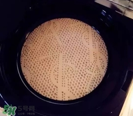 ysl蕾絲氣墊粉餅怎么用？ysl超模蕾絲氣墊粉餅使用方法
