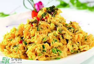 香椿可以炒鴨蛋嗎？香椿炒鴨蛋有什么好處？