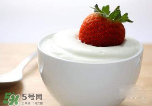 過期酸奶可以做面膜嗎？過期酸奶能不能做面膜？