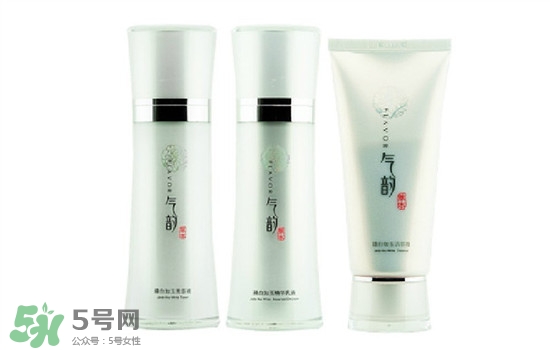 韓束和百雀羚哪個好？韓束和百雀羚哪個更補水？