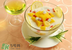 香椿和酸奶能一起吃嗎？香椿能和酸奶一起吃嗎？