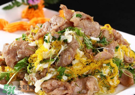 香椿和羊肉能一起吃嗎？香椿和羊肉一起吃了會(huì)怎樣？
