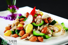 香椿和羊肉能一起吃嗎？香椿和羊肉一起吃了會(huì)怎樣？