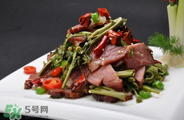香椿和雞肉可同吃嗎？香椿和雞肉能一起吃嗎？