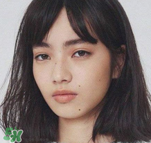 小松菜奈厭世妝怎么化？日本流行的厭世妝畫(huà)法