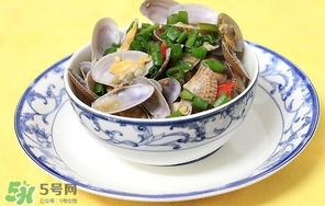 花甲需要去內(nèi)臟嗎？花甲內(nèi)臟怎么清理？