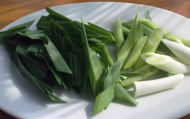 蒜苗是發(fā)物嗎？蒜苗是不是發(fā)物