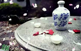 桃花醉酒好喝嗎？喝桃花醉酒有什么好處？