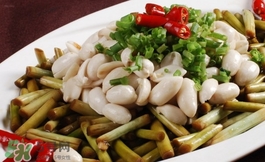 蒜苔炒什么好吃？蒜苔和什么一起炒好吃