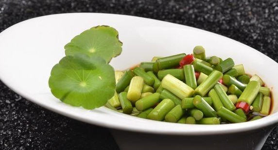 蒜苔怎么處理？蒜薹炒之前要怎么處理