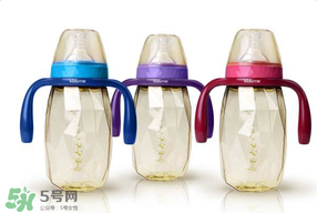 奶瓶能用洗潔精洗嗎？洗潔精能洗奶瓶嗎？