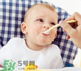 寶寶輔食要加鹽嗎？寶寶輔食能不能加鹽？