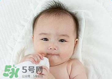 寶寶有鼻屎不通氣怎么辦？寶寶有鼻屎鼻塞怎么辦？