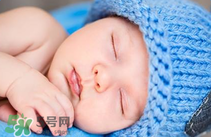 怎么樣給寶寶清理鼻腔？給寶寶清理鼻腔要注意什么？