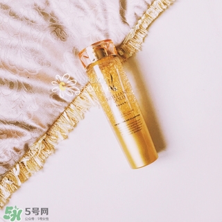 ahc黃金玻尿酸精華多少錢(qián)?ahc黃金玻尿酸精華專(zhuān)柜價(jià)格