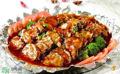 如何炒茄子不黑？怎么炒茄子不黑