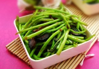 泥蒿怎么做好吃？泥蒿做法