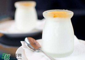 吃蝦爬子能喝酸奶嗎？蝦爬子和酸奶能一起吃嗎？