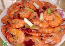 油悶大蝦怎么做？油燜大蝦的做法