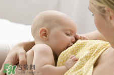 胸很大奶水卻很少怎么回事？胸大卻沒有奶水該怎么辦？