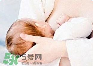 胸很大奶水卻很少怎么回事？胸大卻沒有奶水該怎么辦？