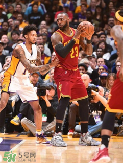 nike lebron 14怎么樣？耐克lebron 14測(cè)評(píng)