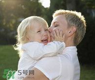 家長什么時候可以帶寶寶進行戶外活動？寶寶最佳的戶外運動時間是什么？