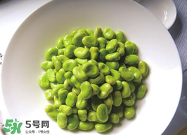 蠶豆和牛奶可以同吃嗎？吃蠶豆可以喝牛奶嗎？