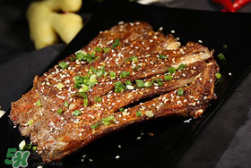 花甲和羊肉能一起吃嗎？羊肉可以和花甲一起吃嗎？