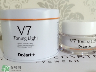 蒂佳婷素顏霜孕婦可以用嗎？v7素顏霜孕婦可以用嗎