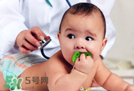 寶寶發(fā)燒有什么物理降溫法？寶寶發(fā)燒怎么降溫快？