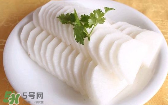 黑魚能和蘿卜一起吃嗎？黑魚能和胡蘿卜同食嗎