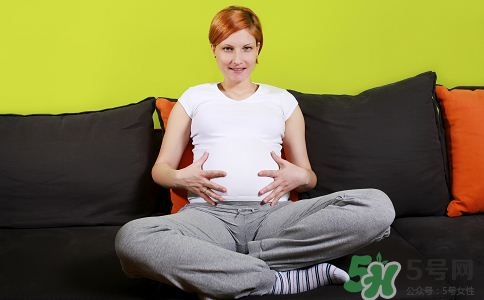 妊娠紋什么時(shí)候長(zhǎng)出來(lái)？哪種皮膚容易長(zhǎng)妊娠紋？