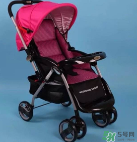 嬰兒車三輪好還是四輪好？嬰兒車三輪和四輪的區(qū)別