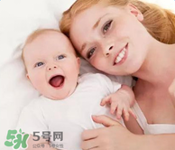 產(chǎn)后皮膚干燥起皮又很癢是怎么回事？生完小孩后皮膚特干怎么辦？