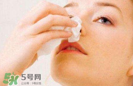 鹽水洗鼻能治好鼻炎嗎？鹽水洗鼻的正確方法